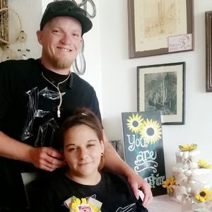 Meet your Posher, Christian